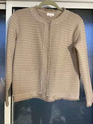 아비 스테 베이지 노카라 자켓