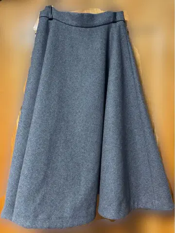 질 스튜어트 그레이 플레어 스커트