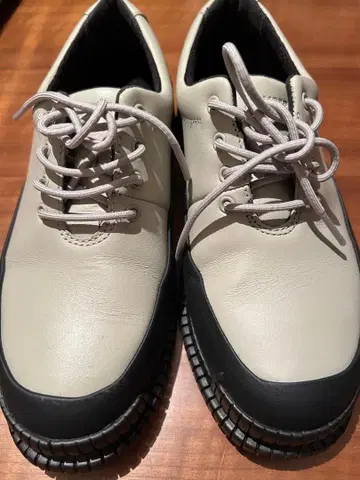 CAMPRER 라이트 그레이 로퍼