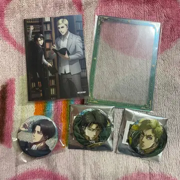 진격의 거인 케이스 포함 브로마이드 캔뱃지 리바이 엘빈