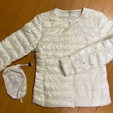 UNIQLO 울트라 라이트 다운 M 수납 봉투 포함