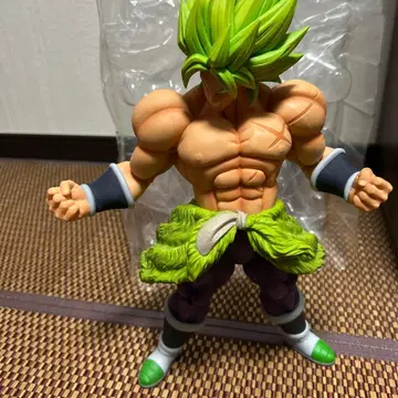 반다이 드래곤볼 브로리 피규어