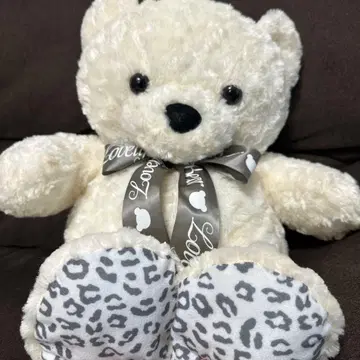 크림색 곰 봉제 인형