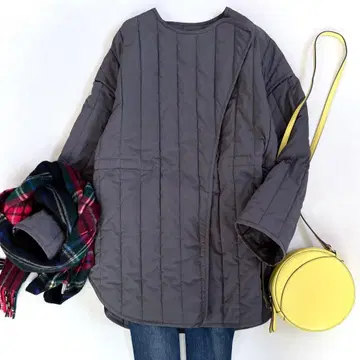 새상품급 개럴개런트 스트라이프 퀼팅 자켓 그레이 노카라