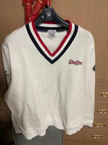 시나코바 트레이닝복 얼룩 있음 화이트