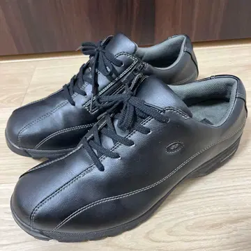 새상품급 YONEX 폭넓은 MC21 파워크션 워킹화 26cm