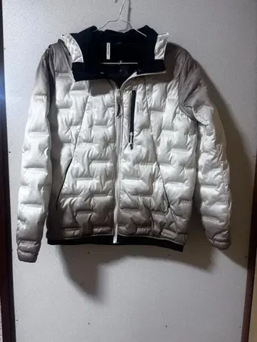 Fieldcore 화이트 다운 자켓 L