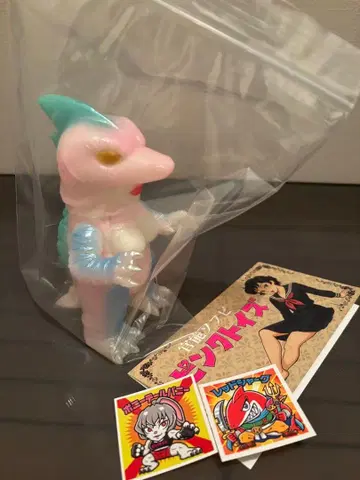 핑크 토이즈 아와비라스 축광 레드 샤크 소프트 비닐 관능 소프트 비닐