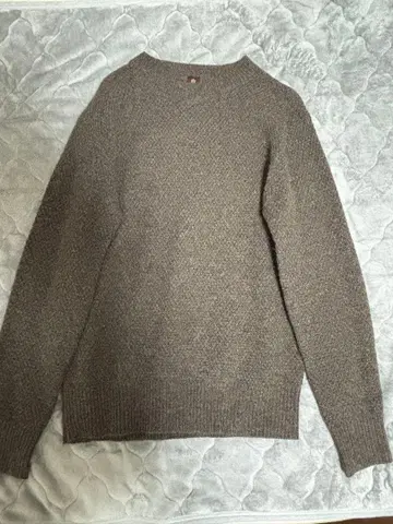 TAKEO KIKUCHI 빨간색 택 브라운 크루넥 스웨터