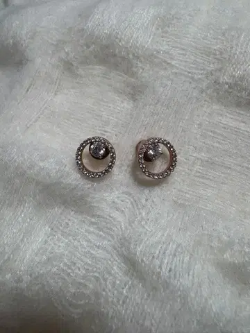 스와로브스키 귀걸이