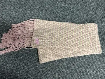 마크제이콥스 울 혼방 트위스트 머플러 핑크