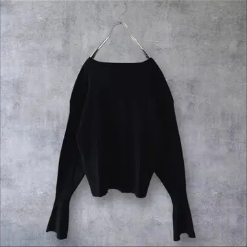 새상품급 슬로브 이에나 플레어 슬리브 보트넥 니트 풀오버