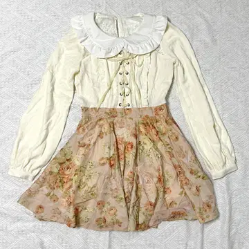 [ Liz Lisa ] 프릴 옷깃 꽃무늬 미니 원피스