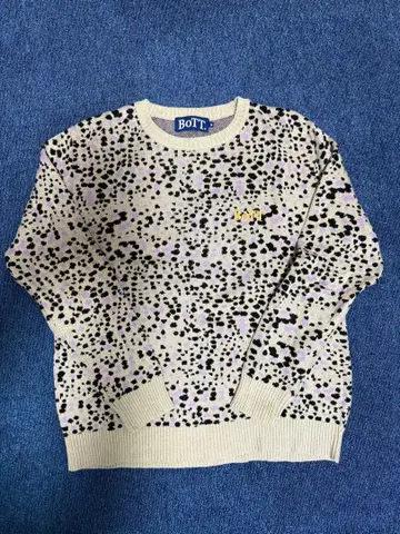 BoTT 페인트 스웨터 페인트 패턴 스웨터