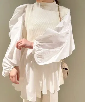 SNIDEL 베스트 레이어드 프릴 슬리브 튜닉 스나이델 화이트