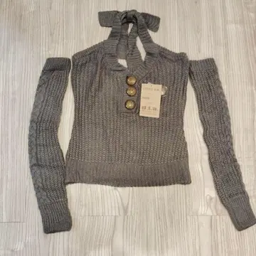 다이아 암커버 부착 슬리브리스 니트