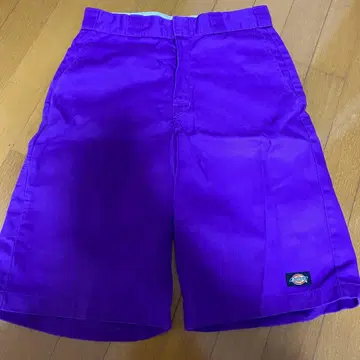 Dickies 보라색 숏팬츠