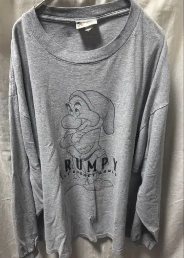 7인의 난쟁이 그랑피 화난 회색 롱T 디즈니 월드