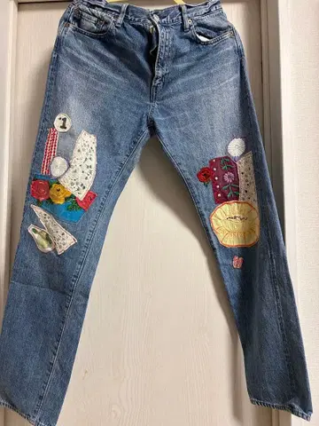 고투 할리우드 자수 패치 데님 팬츠