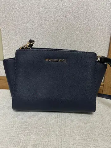 MICHAEL KORS 네이비 숄더백