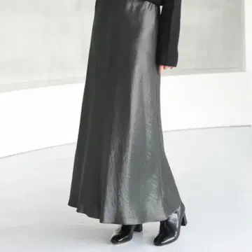 글로벌 워크 샤이니 새틴 A라인 스커트