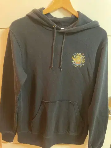 와이즈 키리얀 후드티