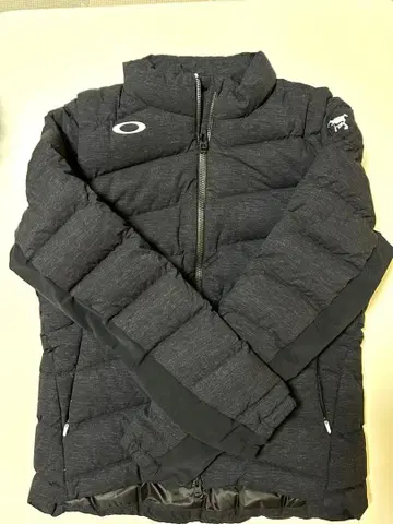 Oakley 다운 자켓 다크 그레이