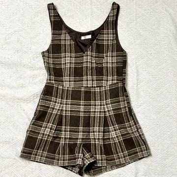 [ LIZLISA ] 브라운 체크 슬리브리스 숏팬츠 오버롤