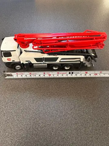 Putzmeister M38-5 미니카 콘크리트 펌프 자동차