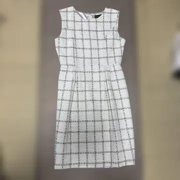 EmiriaWiz 화이트 체크 무늬 슬리브리스 원피스 M