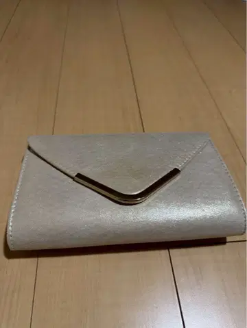 실버 플랩 클러치백