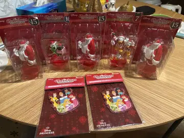디즈니 크리스마스 산타 피규어 5개 (베이맥스 3개) 키링 2개