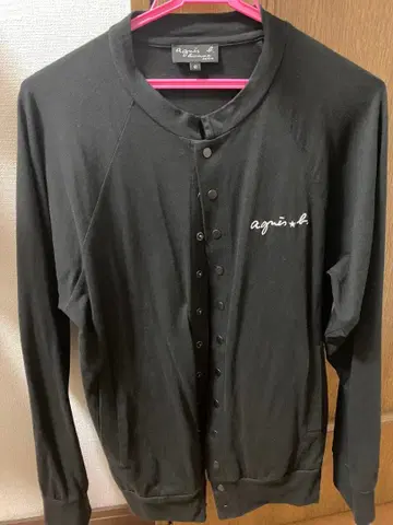 아네스 베 가디건