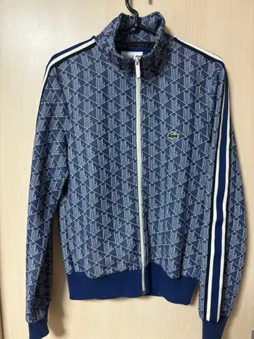 라코스테 모노그램 자켓