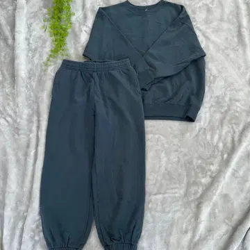 유니클로 맨투맨 세트