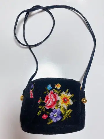 FELIER 네이비 꽃무늬 숄더백