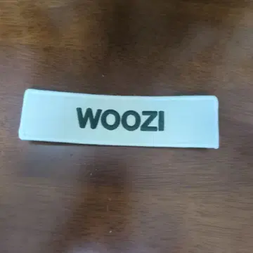 WOOZI 네임택