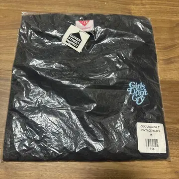 DSM x VERDY Girls Don't Cry Logo Tee 'M'