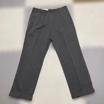 그레이 슬랙스 밑단 접이