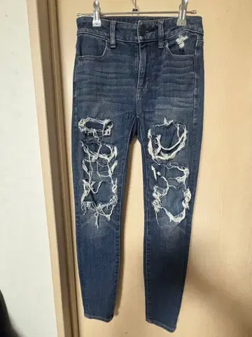 AMERICAN EAGLE 데미지 스키니 데님