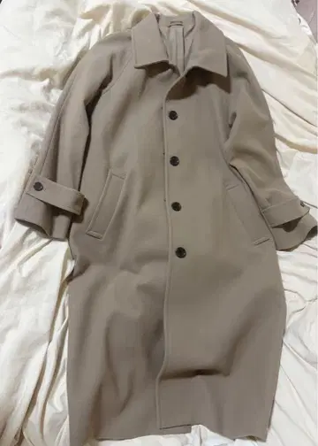 GU 코지 멜톤 발마칸 코트 베이지