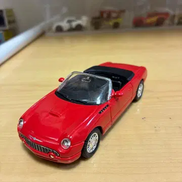ROAD Signature 1/43 FORD THUNDERBIRD