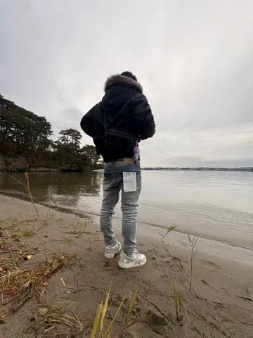 블랙 퍼 다운 MA1