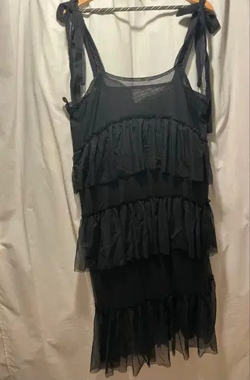 마츠리 오도레 블랙 튤 드레스