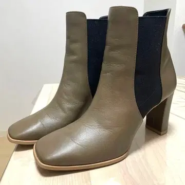 다이애나 부츠 다크 베이지 23.5