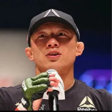 호리구치 쿄지 착용 리복 캡 RIZIN UFC