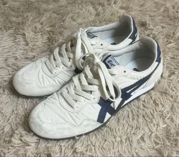 오니츠카타이거 세라노 24.5cm