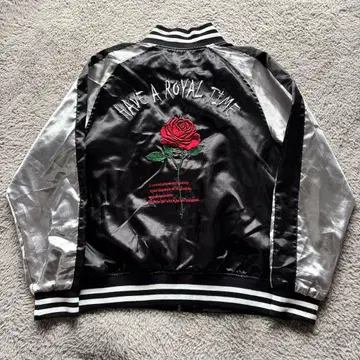 [ USED ] CavariA 장미 자수 스카잔 44