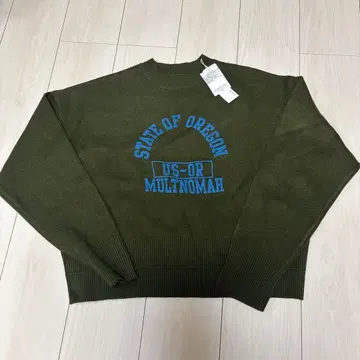 새상품 un dix cors 니트 카키 doudou 어반 리서치