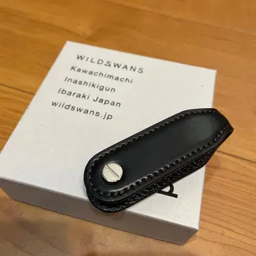 와일드 스완스 가르다 쉘 코도반 블랙